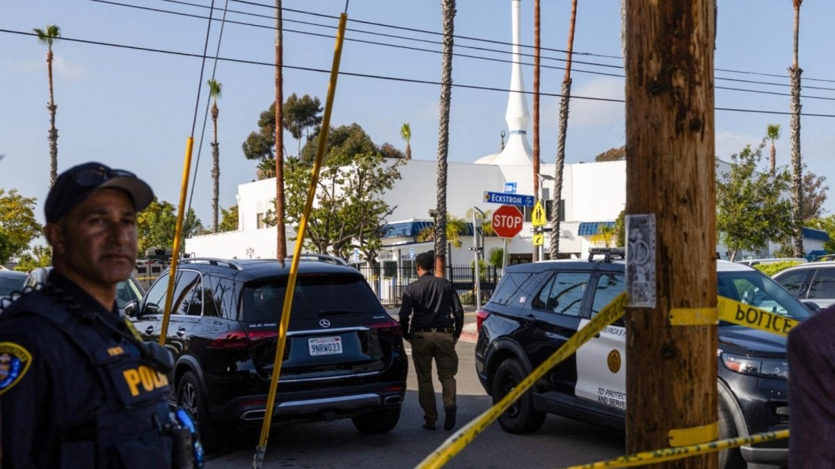 San Diego Mosque Security Guard Hailed As Hero After Death: 'Wanted To Defend The Innocent'