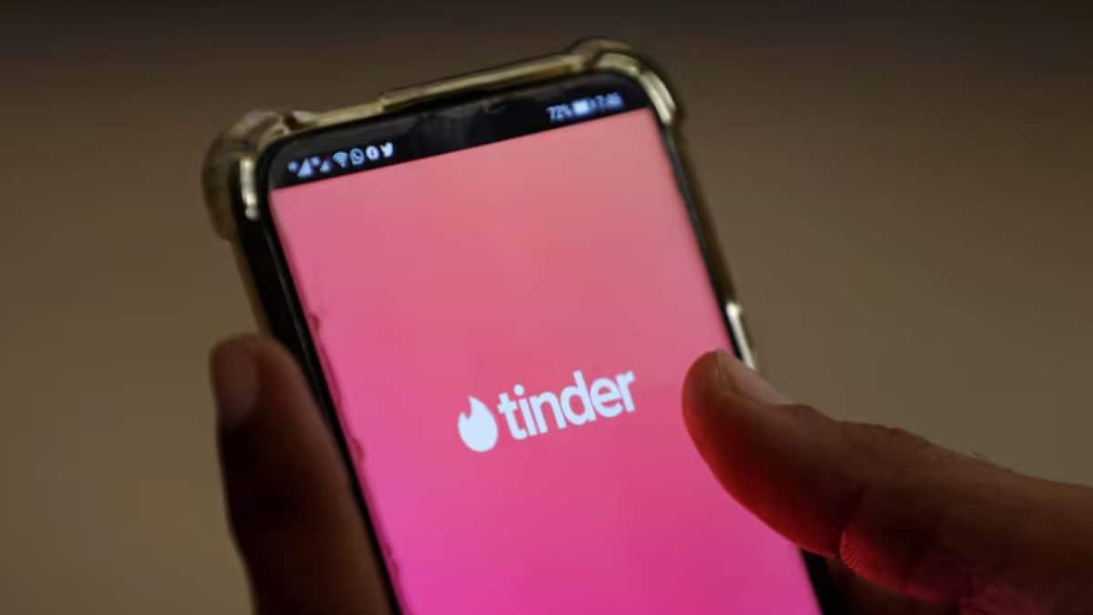 Tinder To Hinge: Swipe Left Moment For Dating Apps As Users Pull Back