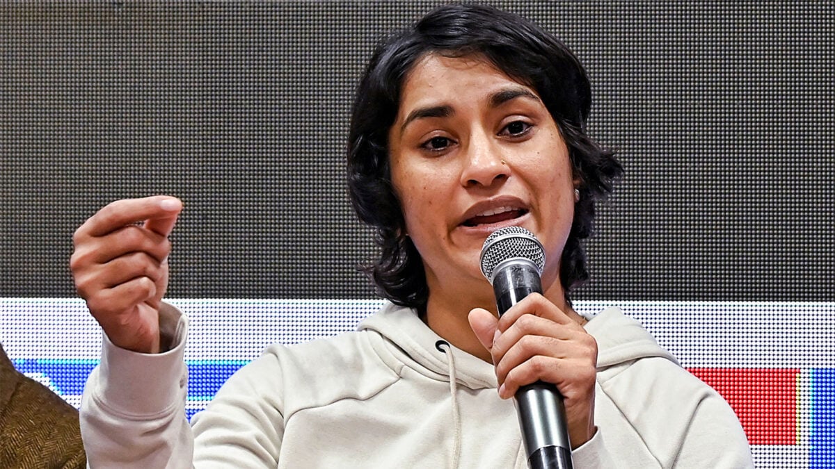 'Wrestler Of International Repute': Delhi HC Slams WFI, Asks Center To Ensure Vinesh Phogat's Participation