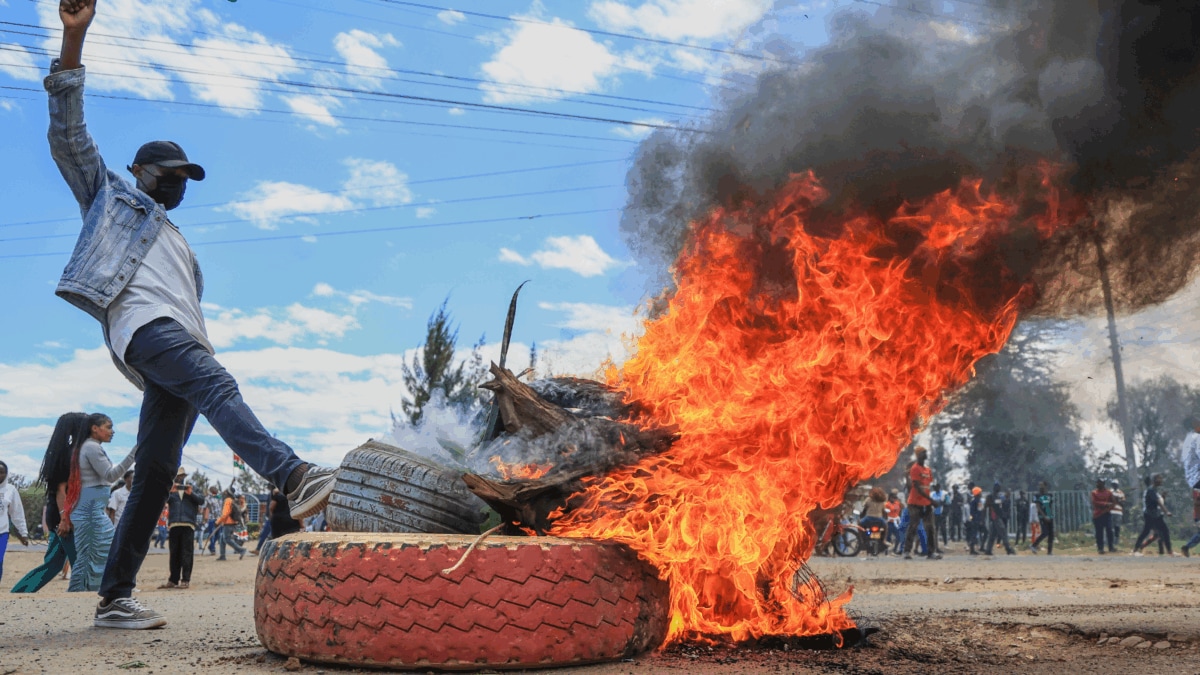 Protest Erupts In Kenya Over Proposed Quarantine Centre For Americans Exposed To Ebola