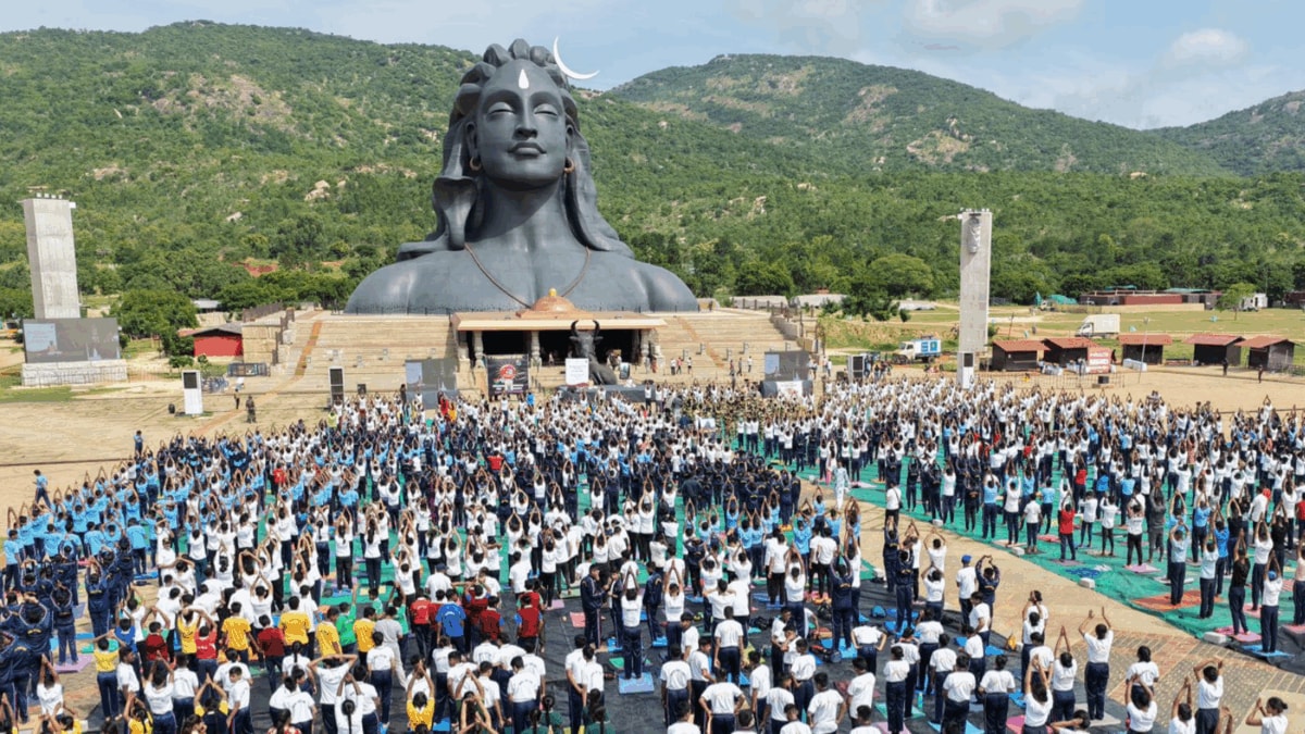 Isha Foundation To Organise Nearly 1,000 Sessions On International Day Of Yoga
