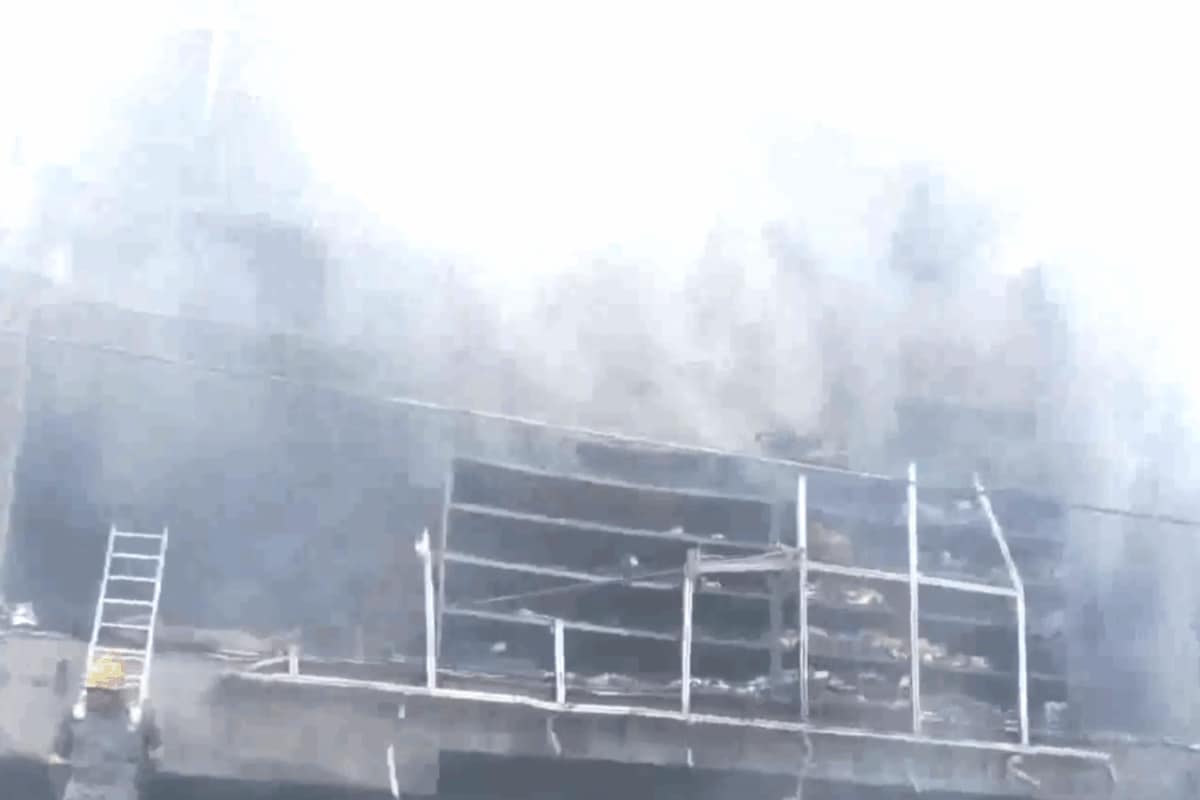 Fire Breaks Out At Coaching Institute In Lucknow's Aliganj, Firefighting Ops Underway | Video