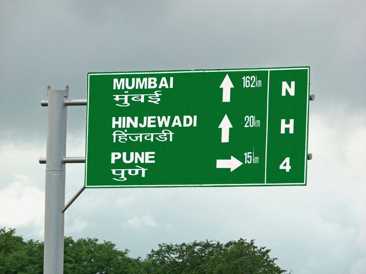 why-highway-sign-boards-are-green-scientific-reason why-highway-sign-boards-are-green-scientific-reason