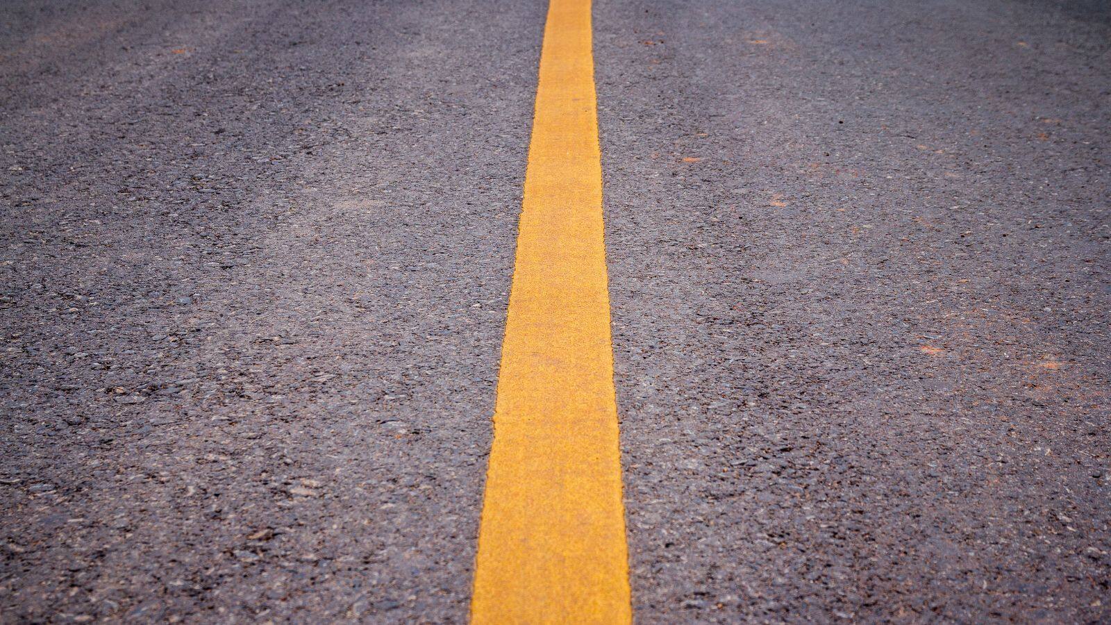 do you know the meaning of white and yellow lines on roads and highways asm do you know the meaning of white and yellow lines on roads and highways asm