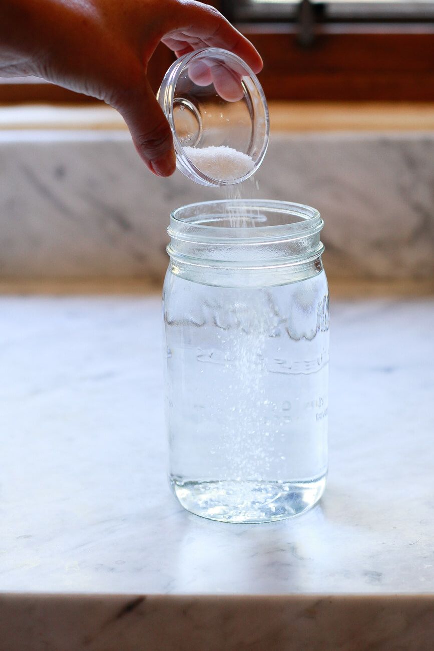 2. Salt TestWhat you need: Salt, a clean container, and first-morning urine. How it works: Add a pinch of salt to the urine sample and wait for a few minutes. Traditional belief: If creamy white clumps or a fizz-like reaction appears, it is considered a sign of pregnancy.