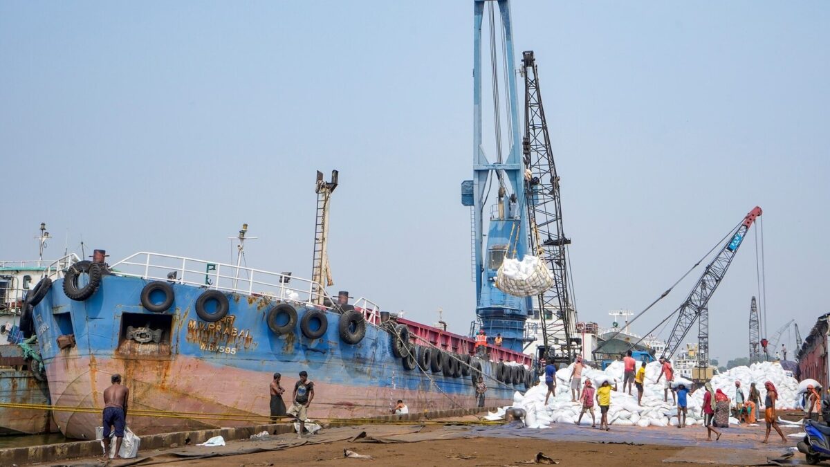 Modi Govt Clears Kolkata Port's Rs 215-Crore Expansion, Signals New Era Of Centre-State Rapport In Bengal | Exclusive