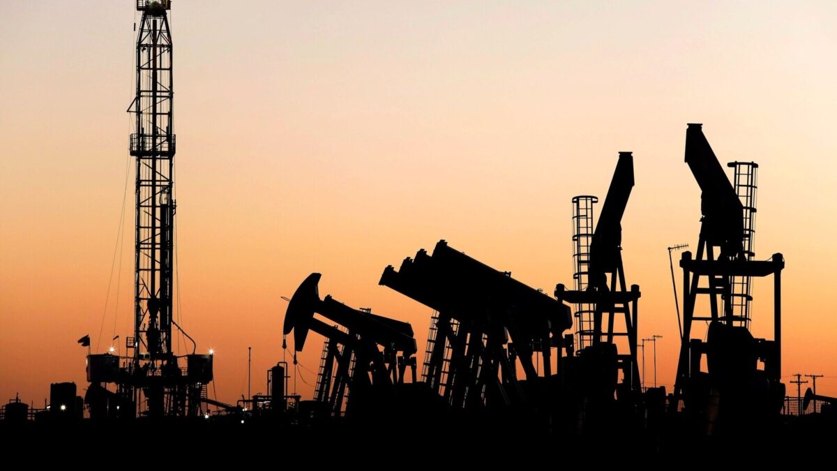 Dropped By 2.6%: Why Oil Prices Fell After Trump Called Off Iran Strikes
