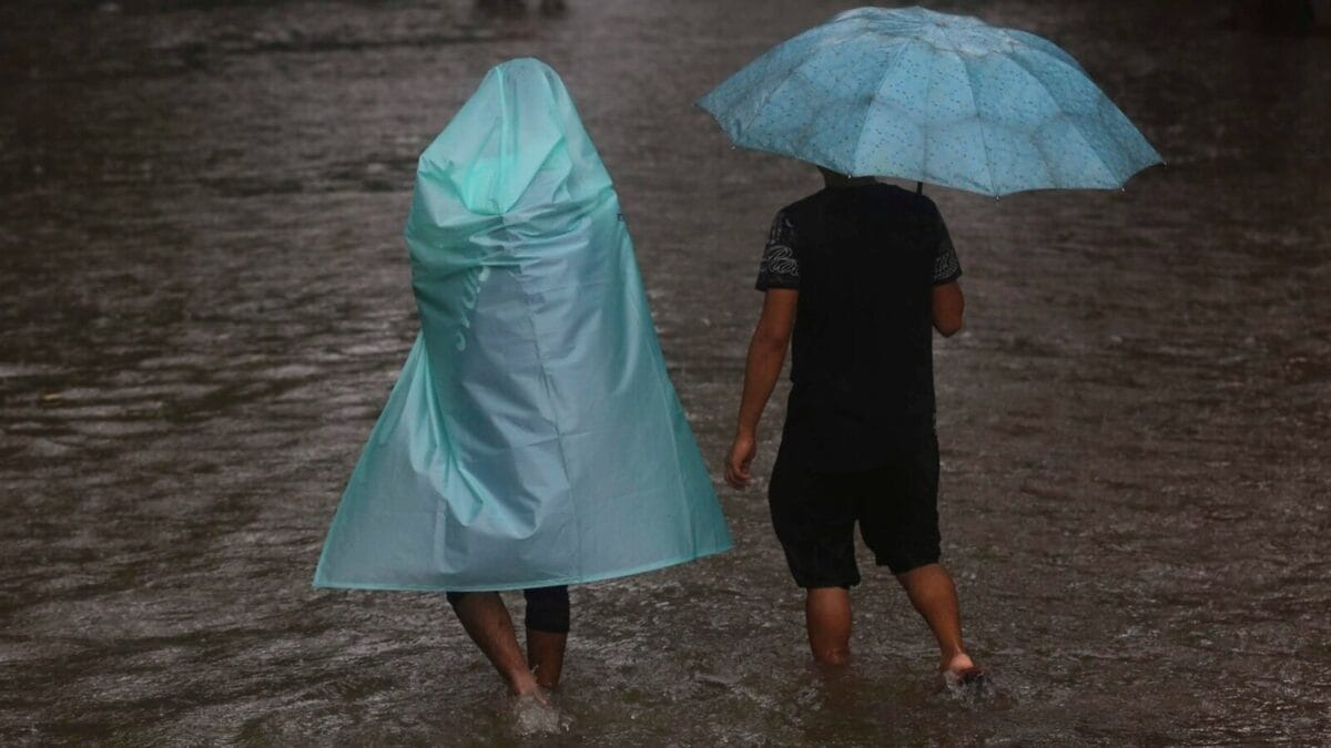 India Sizzles, Mumbai Still Waiting: Delayed Southwest Monsoon Raises Concerns