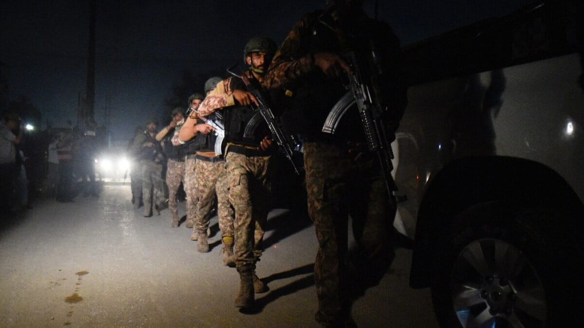 Karachi Siege: TTP Car Bomb And Gun Squad Storm Sindh Rangers Headquarters | Exclusive Details