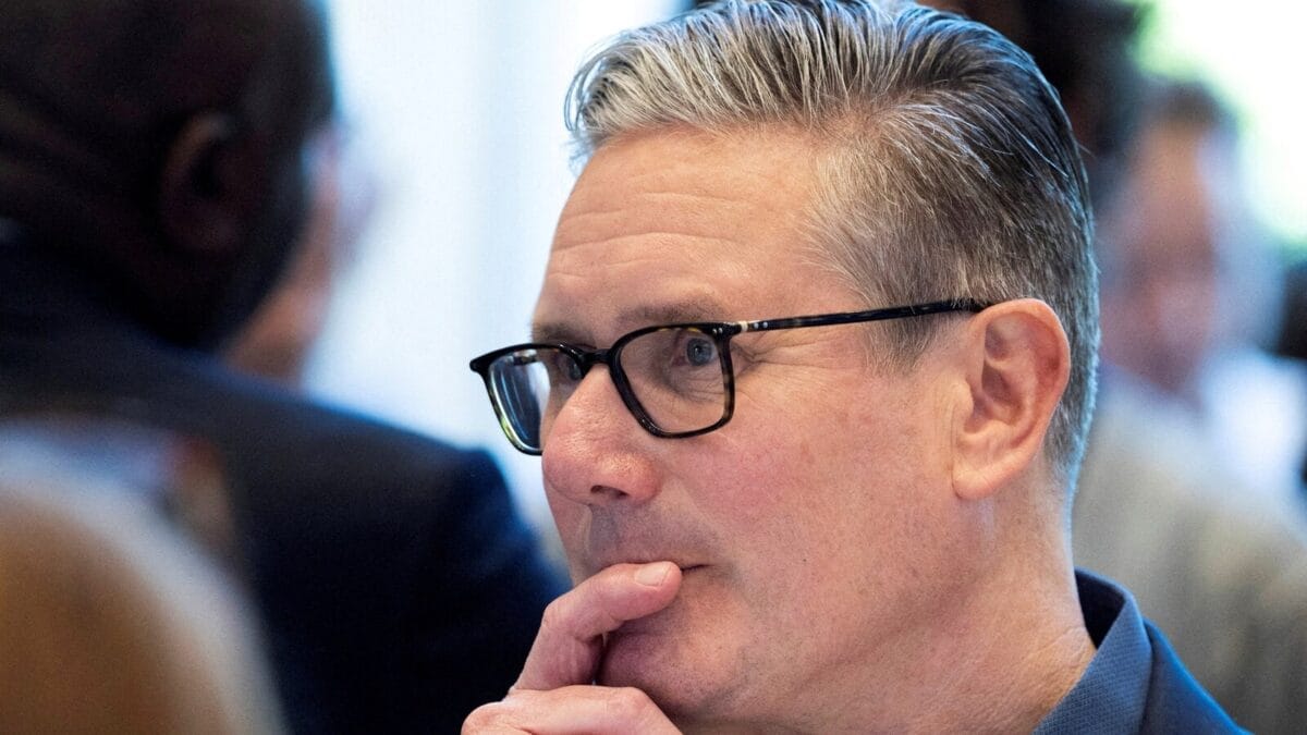 Keir Starmer Set For Downing Street Departure? UK PM Expected To Tender Resignation On Monday