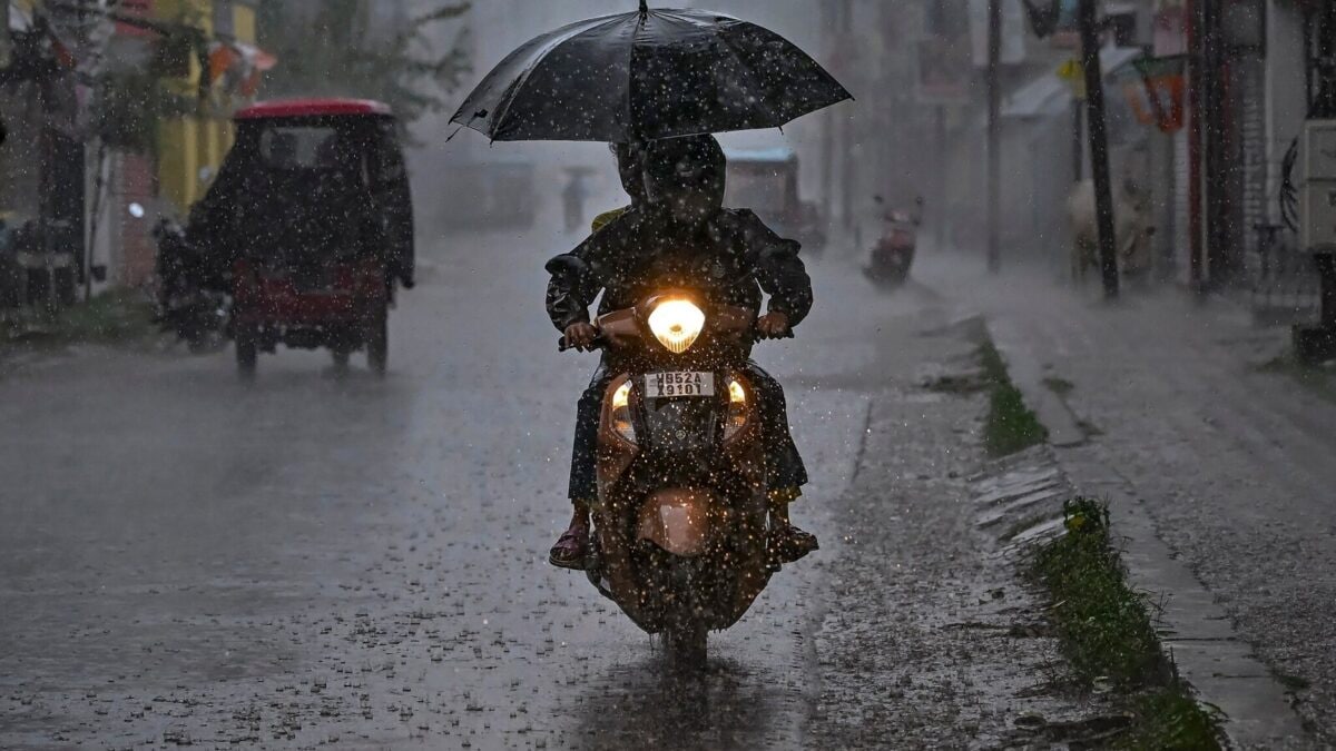 Mumbai Receives Showers Amid Yellow Alert; Northeast, South Get Rain: Monsoon Finally Set To Arrive?