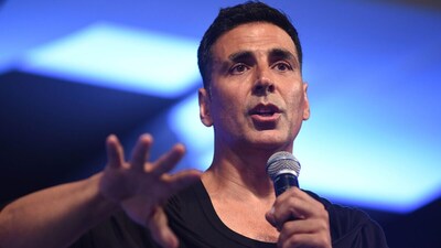 When Akshay Kumar revealed that his father is the only influence in his life