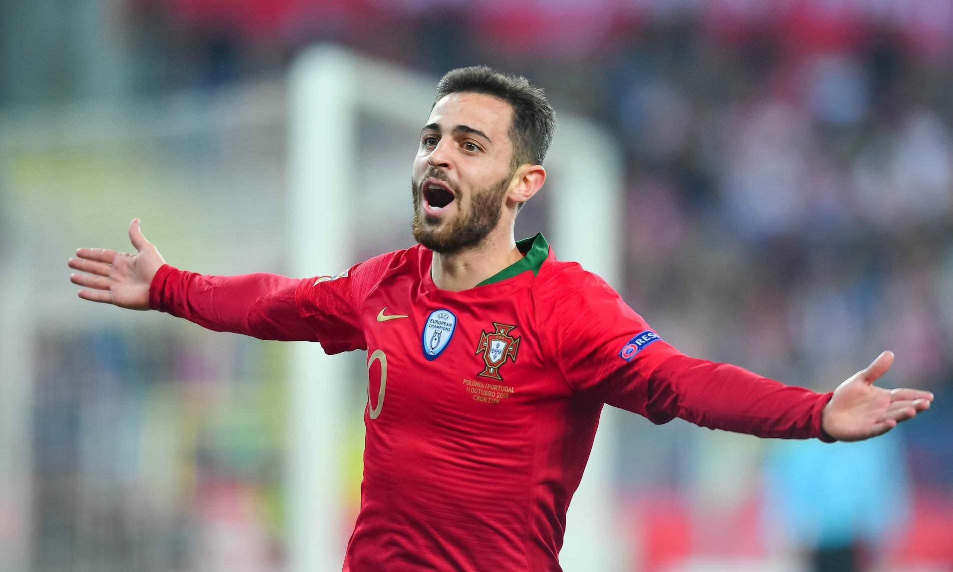 Bernardo Silva operates intelligently across the right and central spaces.
