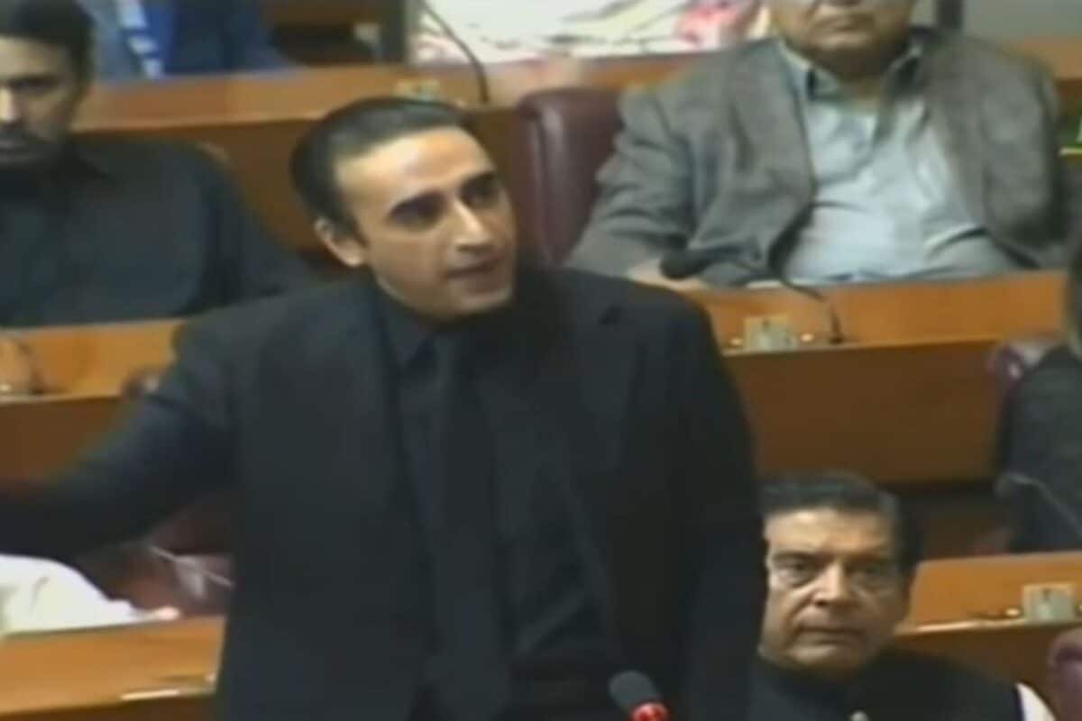 Control Your Ministers, Bilawal Bhutto Tells Shehbaz Sharif On Khawaja Asif's PoK Remarks