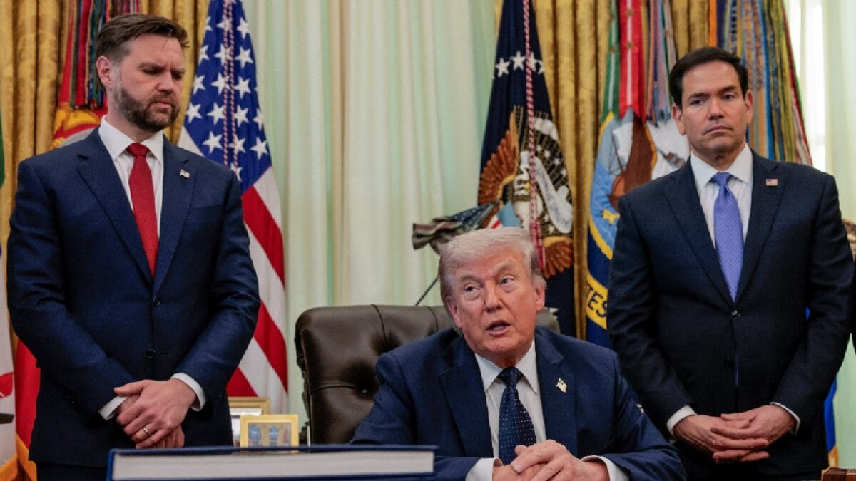 Hormuz, Sanctions Relief And Troop Withdrawal: 5 Big Promises In Trump's Proposed US-Iran Deal