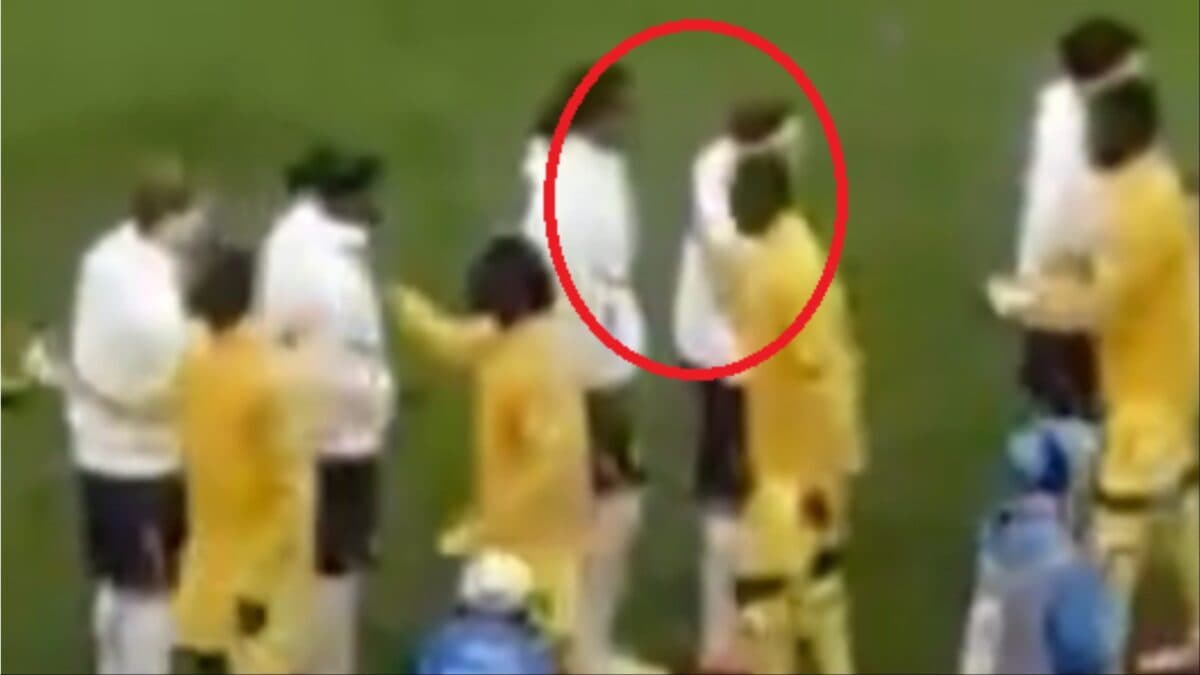 England Defender Djed Spence Refuses To Shake Hands With Ghana's Thomas Partey | Watch