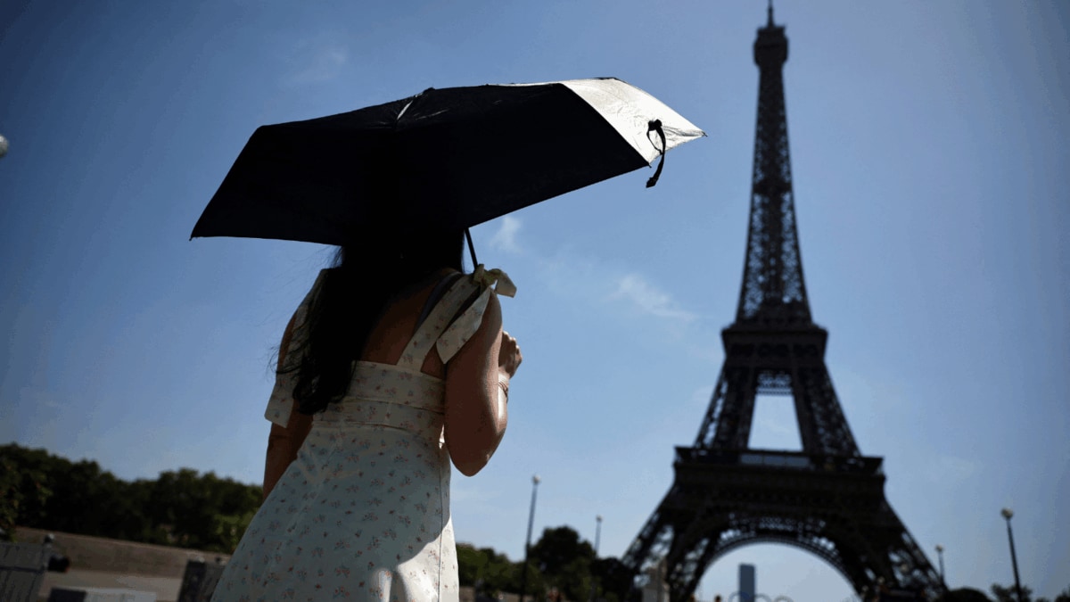 Europe Swelters Under Brutal Heatwave With 1,300 Deaths, Trains Halted, 200 Mn Affected | Top Points