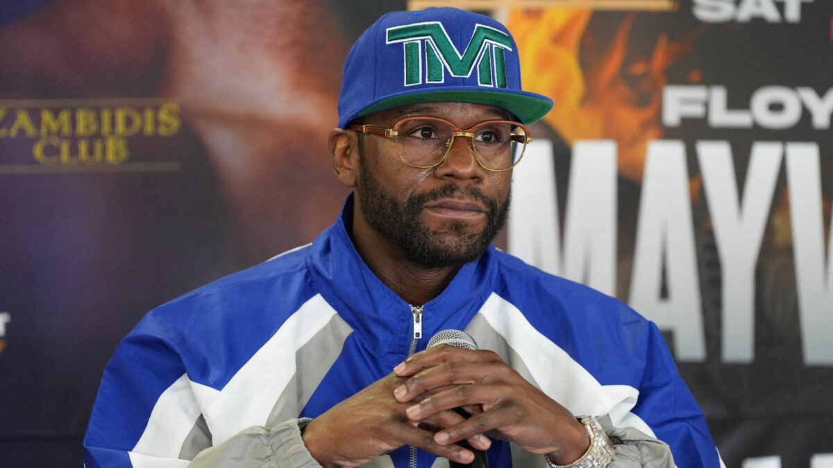 Floyd Mayweather Hit With Two Felony Fraud Charges In Nevada