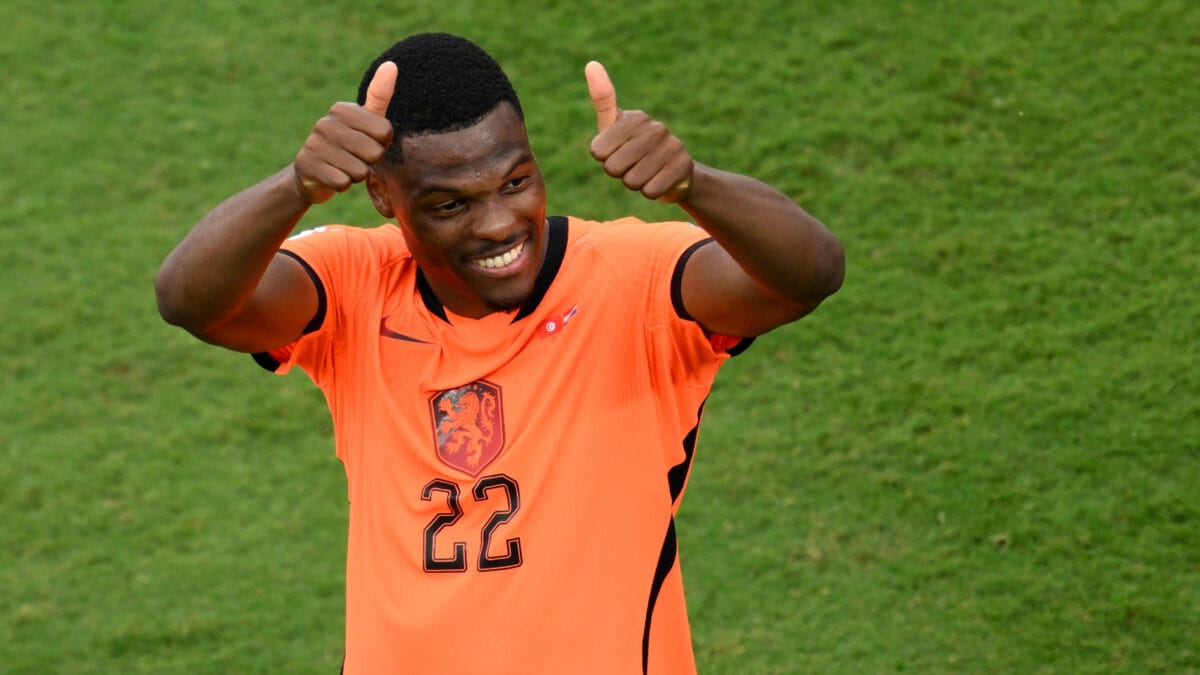 Netherlands Cruise Past Tunisia to Top Group F, Avoid Brazil in World Cup Knockouts