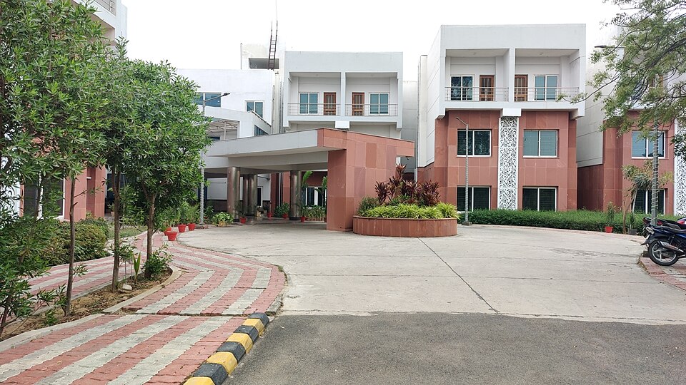 IIT Patna, Bihar: Though relatively young, IIT Patna has quickly established itself as a centre for quality engineering education and research. The institute has witnessed steady growth in academic performance and industry collaborations.