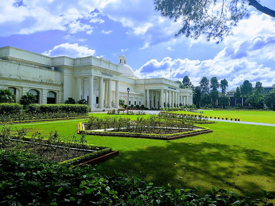 IIT Roorkee (Roorkee)NIRF Rank: 6th Formerly the Thomason College of Civil Engineering (est. 1847), Roorkee effortlessly pairs deep historical legacy with modern innovation. It is universally praised for its civil, structural, and hydro-energy engineering departments. Campus life here is famously tight-knit, offering balanced exposure to tech development and outdoor sports. (Image: Wikimedia Commons)