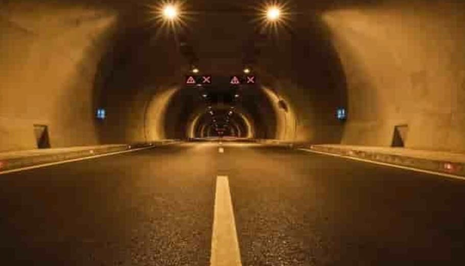 India is set to open a landmark infrastructure project on June 20 - the country’s first 8-lane tunnel built beneath a tiger reserve. Located on the Delhi-Mumbai Expressway’s Delhi-Vadodara section, the tunnel passes under the ecologically sensitive Mukundra Hills Tiger Reserve in Rajasthan (near Kota). India is set to open a landmark infrastructure project on June 20 - the country’s first 8-lane tunnel built beneath a tiger reserve. Located on the Delhi-Mumbai Expressway’s Delhi-Vadodara section, the tunnel passes under the ecologically sensitive Mukundra Hills Tiger Reserve in Rajasthan (near Kota).