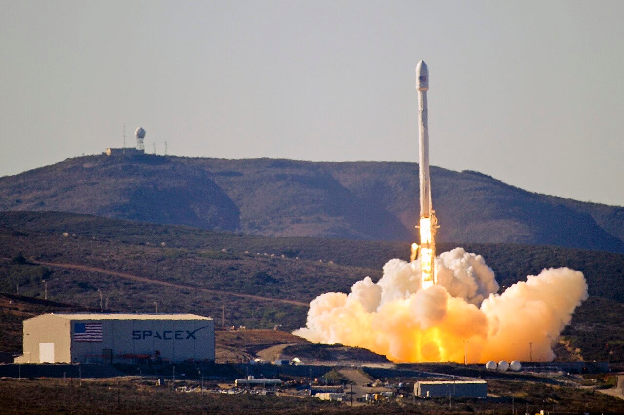The Company Wants Capital For Its Next Growth Phase: Musk says the fresh funds will help finance major expansion plans, including next-generation Starlink satellites and space-based infrastructure projects. The Company Wants Capital For Its Next Growth Phase: Musk says the fresh funds will help finance major expansion plans, including next-generation Starlink satellites and space-based infrastructure projects.