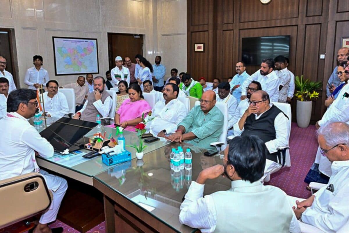 Rajya Sabha Polls: Congress Eyes Shifting MLAs From MP, Jhar