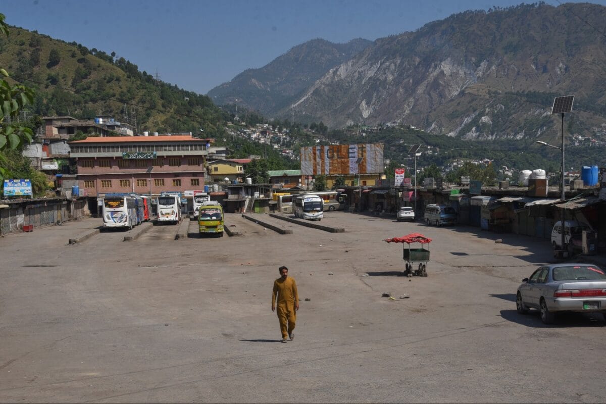 3 Killed In Rawalakot As Pakistan Forces Fire On Protesters In Fresh Crackdown, PoK Blackout Continues