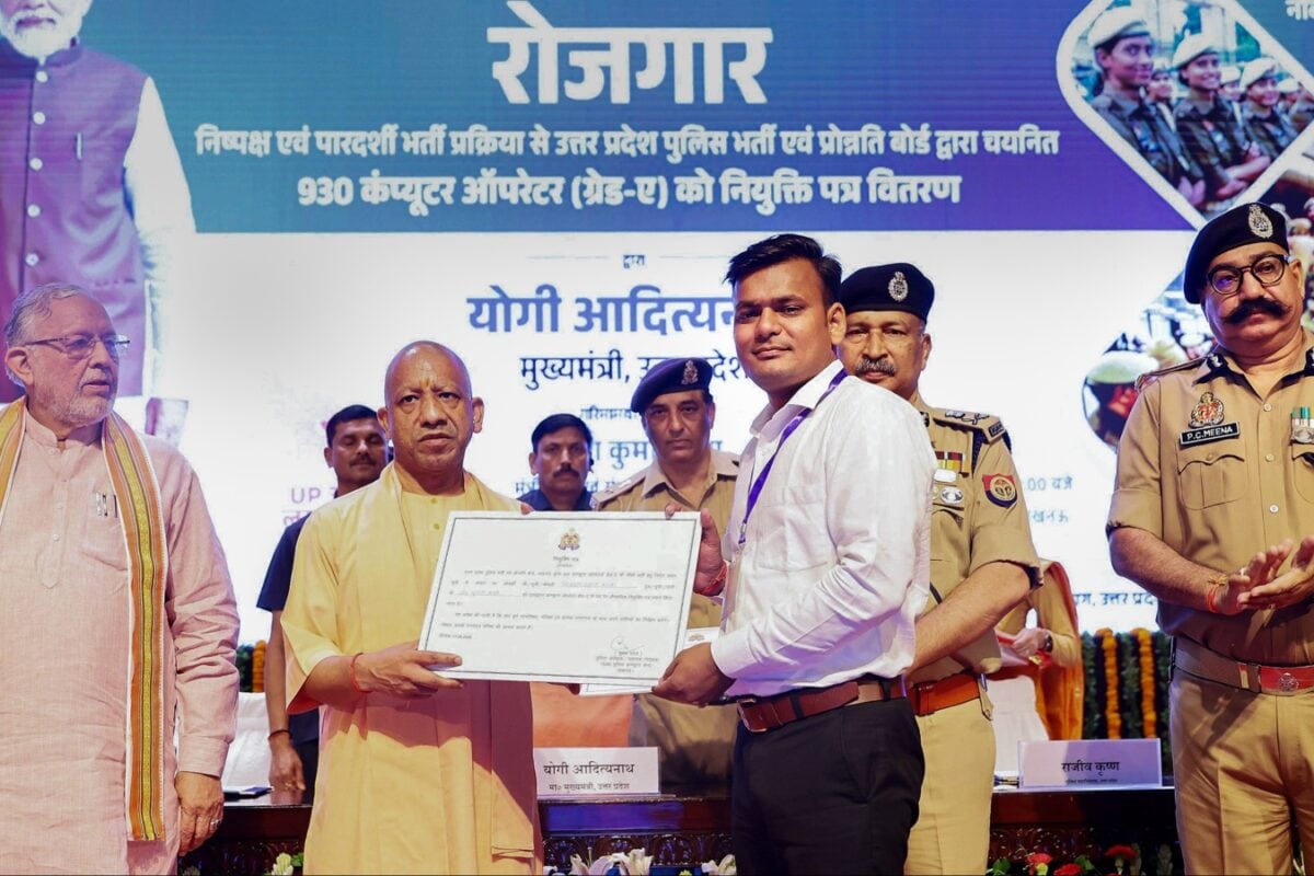'No Recommendation, No Bribe, Only Fee': Candidates Hail Transparent UP Police Recruitment