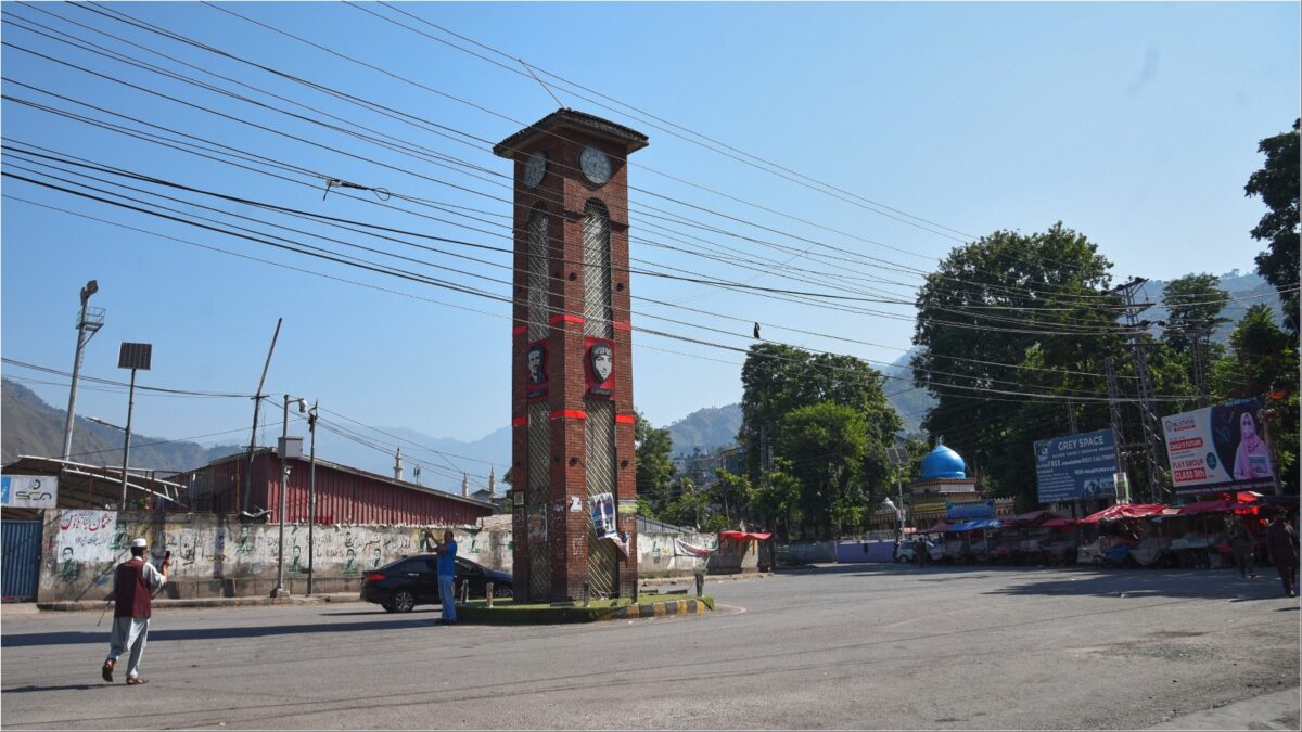 35 More Detained As PoK Unrest Enters Day 19; Food Blockade, Internet Blackout Continues