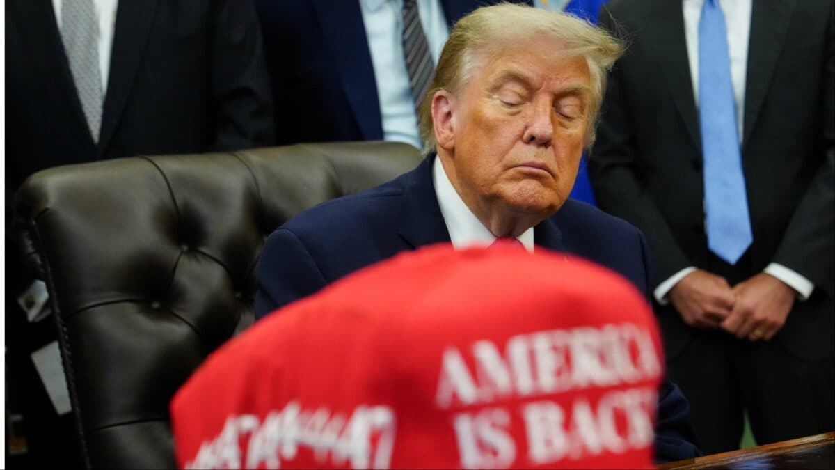 Trump Says US Hit Iranian Targets After Ceasefire Violation, Warns Tehran 'Will No Longer Exist'