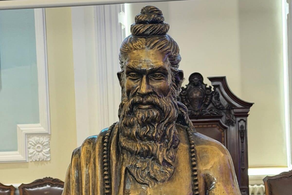 Sushruta's Statue Unveiled At Edinburgh Medical College, UK Honours India's 'Ancient Medical Heritage'