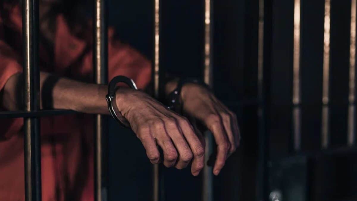 Child Rape Convict Scales Prison Wall To Escape While Cops Watched Reels In UP