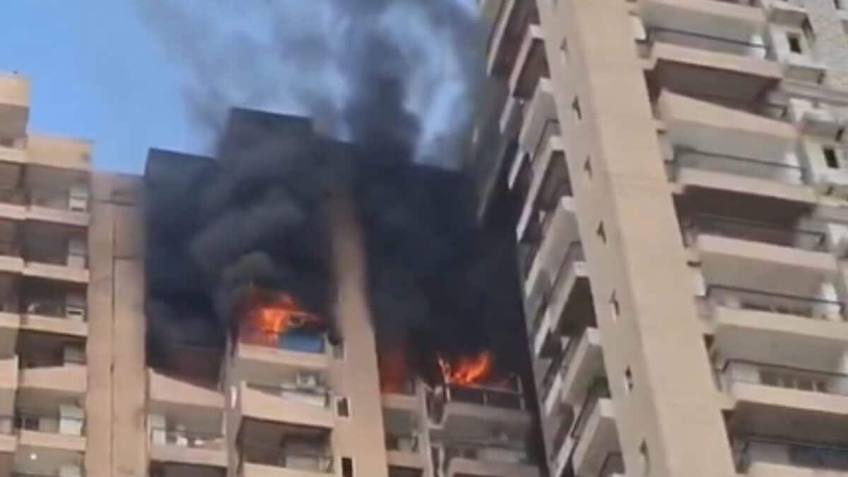 Fire Breaks Out In A High Rise Flat In Noida's Sector 119, No Casualties So Far