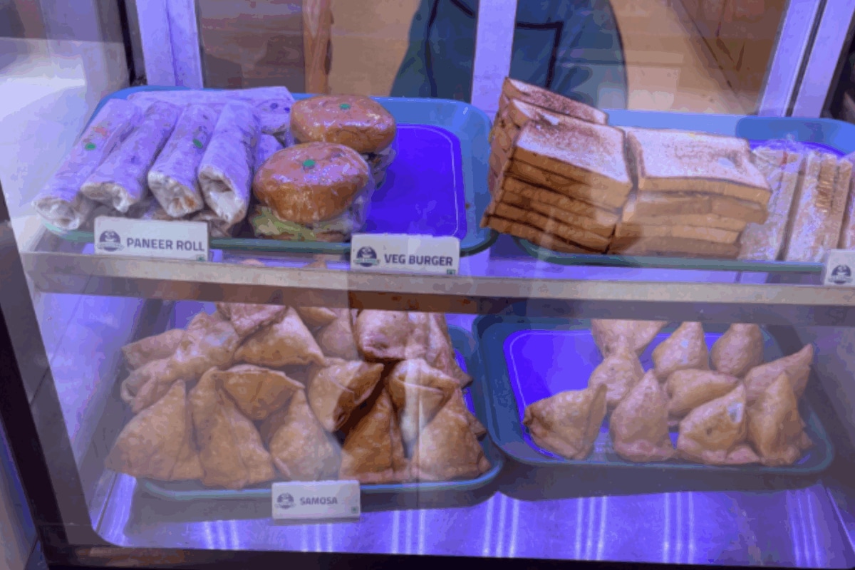 Bengaluru Hospital Serves Bread, Jam To Osteoporosis Patient, Cafeteria Offers Burgers, Rolls, Samosas: ‘Absolute Irony’