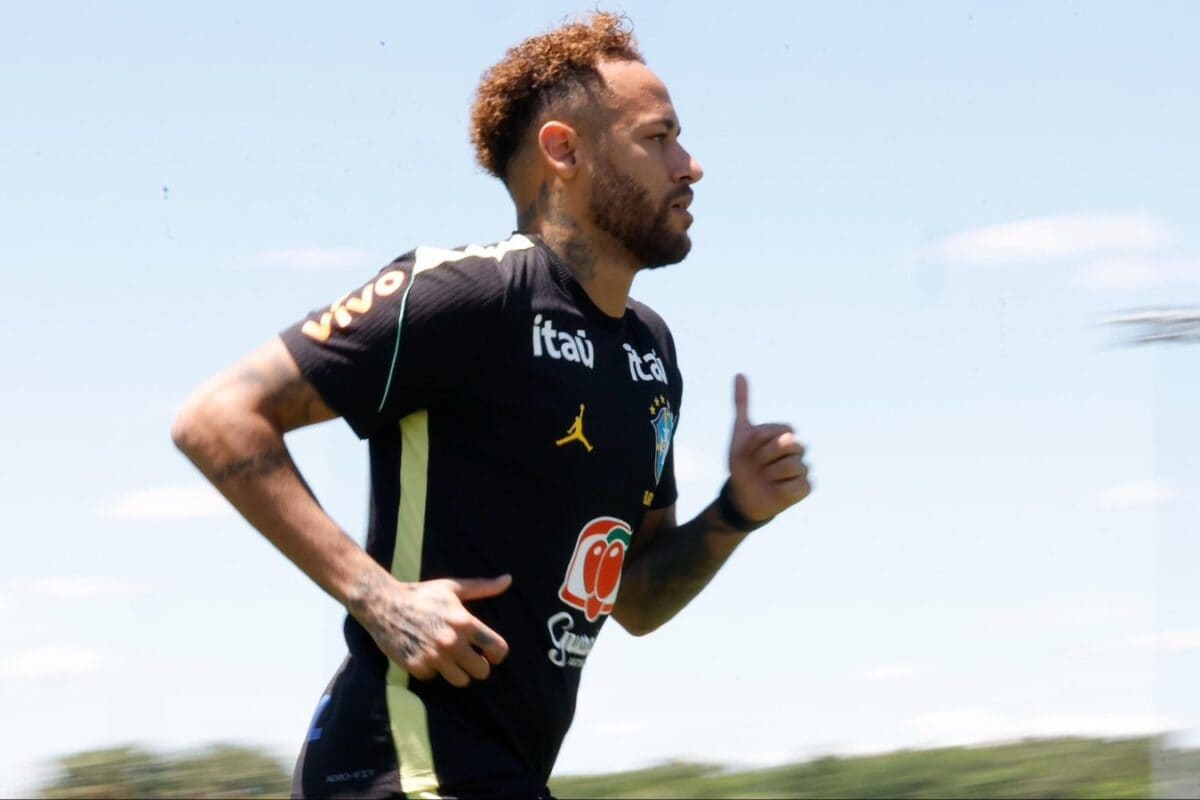 Neymar Returns To Training Ahead Of Brazil's Second Group C Match Against Haiti | Watch