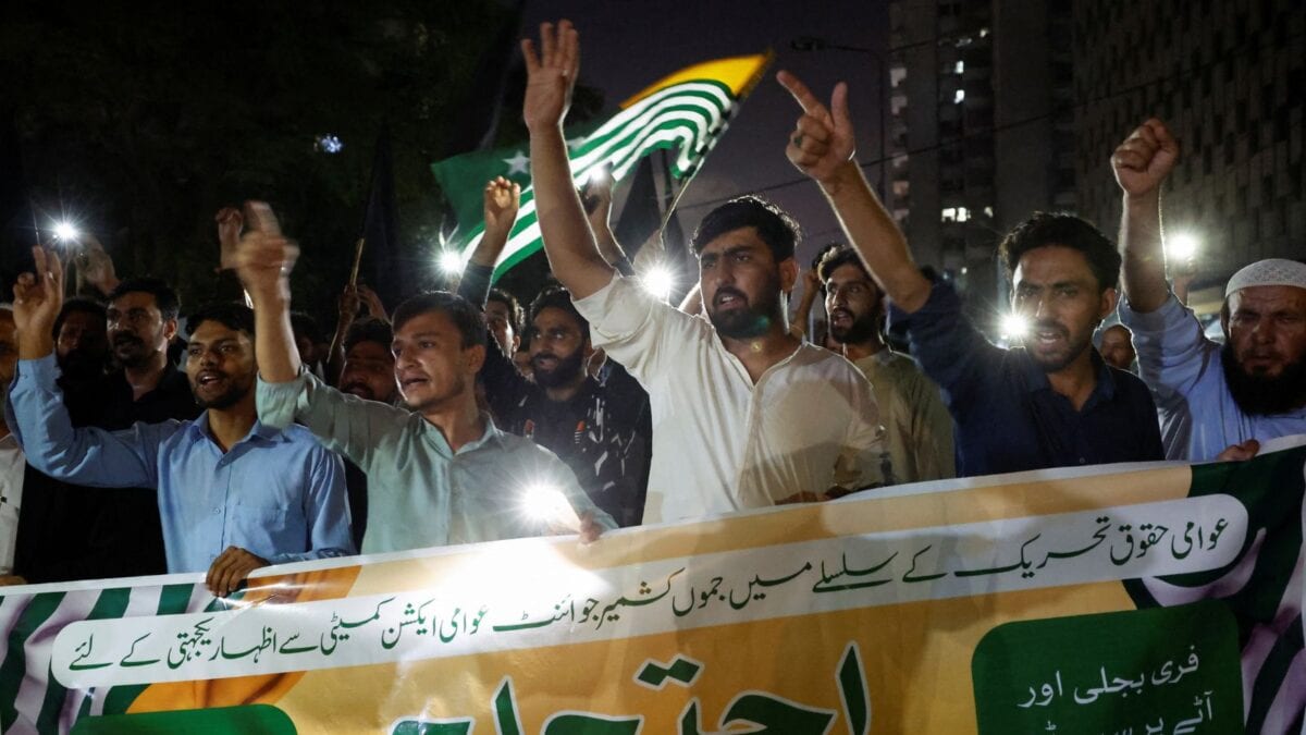 Rawalakot Siege: Joint Awami Action Committee Activates 'Plan B' to Encircle Key PoJK Sectors | Exclusive Details
