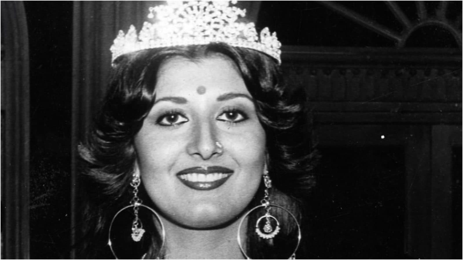 Born on July 9, 1960, in Mumbai, Sangeeta Bijlani began her journey in the world of fashion as a teenager and quickly established herself as one of the most sought-after models of her generation. Her breakthrough came in 1980 when she was crowned Miss India, earning the opportunity to represent the country at the prestigious Miss Universe pageant held in Seoul, South Korea. While she did not advance to the semi-final round, Sangeeta won praise for her elegance and stage presence, with her national costume earning special recognition during the competition. Born on July 9, 1960, in Mumbai, Sangeeta Bijlani began her journey in the world of fashion as a teenager and quickly established herself as one of the most sought-after models of her generation. Her breakthrough came in 1980 when she was crowned Miss India, earning the opportunity to represent the country at the prestigious Miss Universe pageant held in Seoul, South Korea. While she did not advance to the semi-final round, Sangeeta won praise for her elegance and stage presence, with her national costume earning special recognition during the competition.