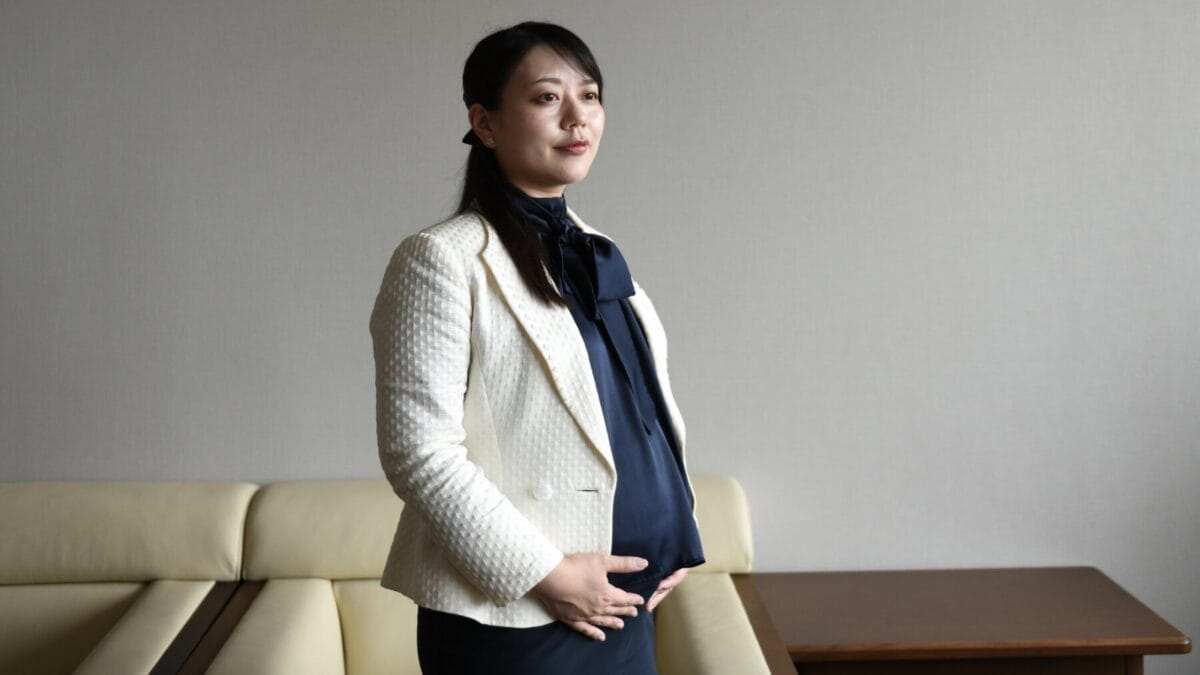 Why A Japanese Mayor's Maternity Leave Has Divided The Country