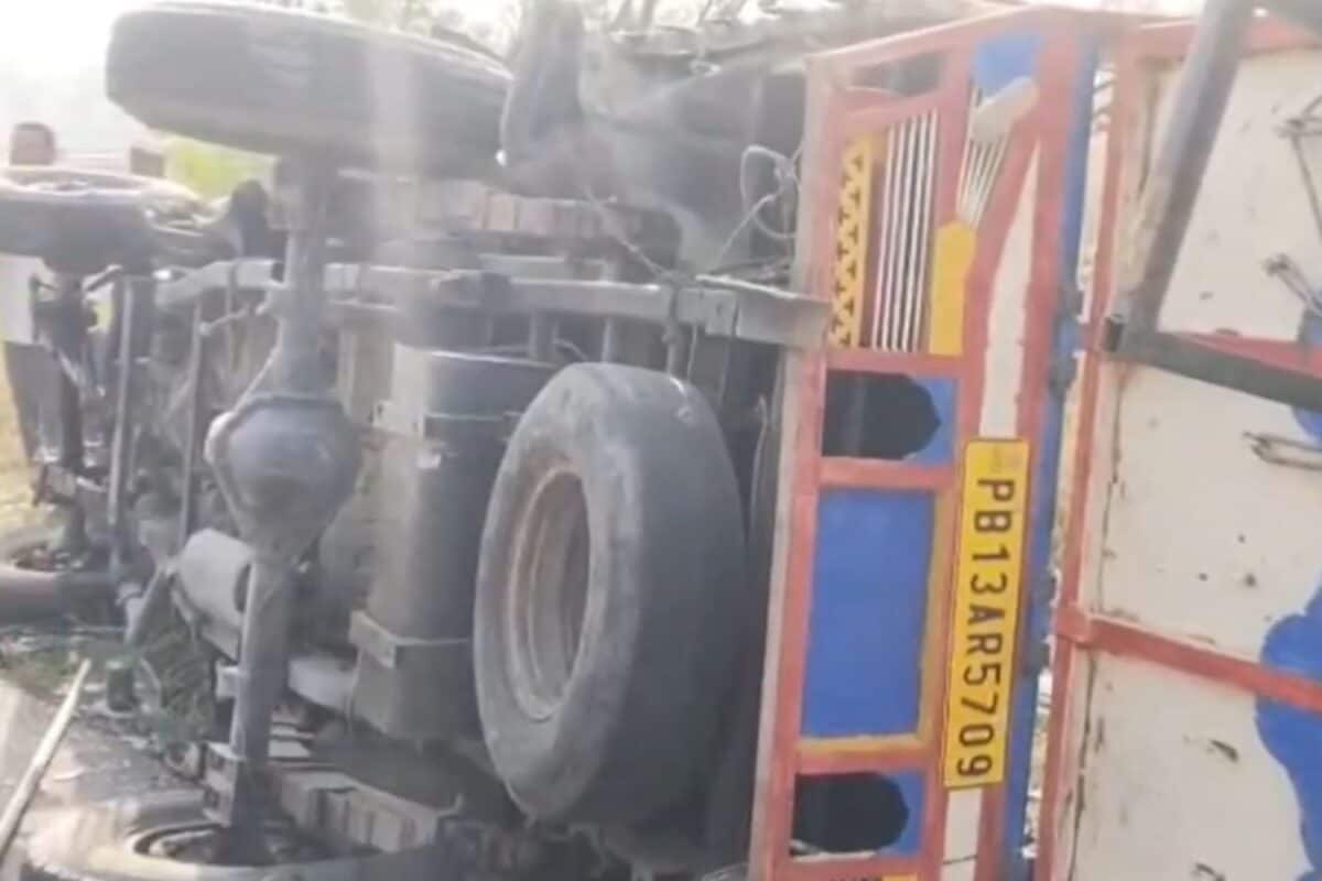 7 Killed, Several Injured After Pick-Up Vehicle Collides With Truck In Punjab's Ferozepur