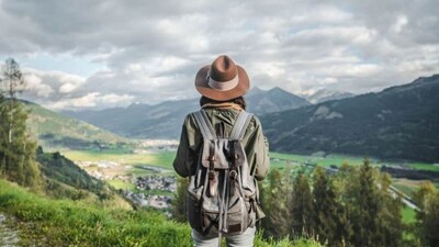 Solo Women’s Travel Gear Guide - What’s Worth Packing in 2026