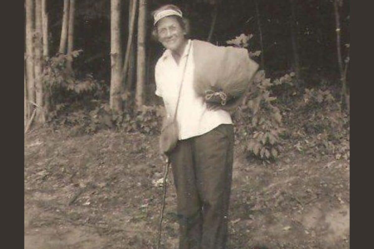 She Told Her Family She Was Going For A Walk, Then Made History