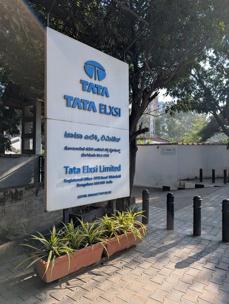 Tata Elxsi (-60%): The Tata Group technology company has also corrected 60% from its lifetime high. Tata Elxsi (-60%): The Tata Group technology company has also corrected 60% from its lifetime high.