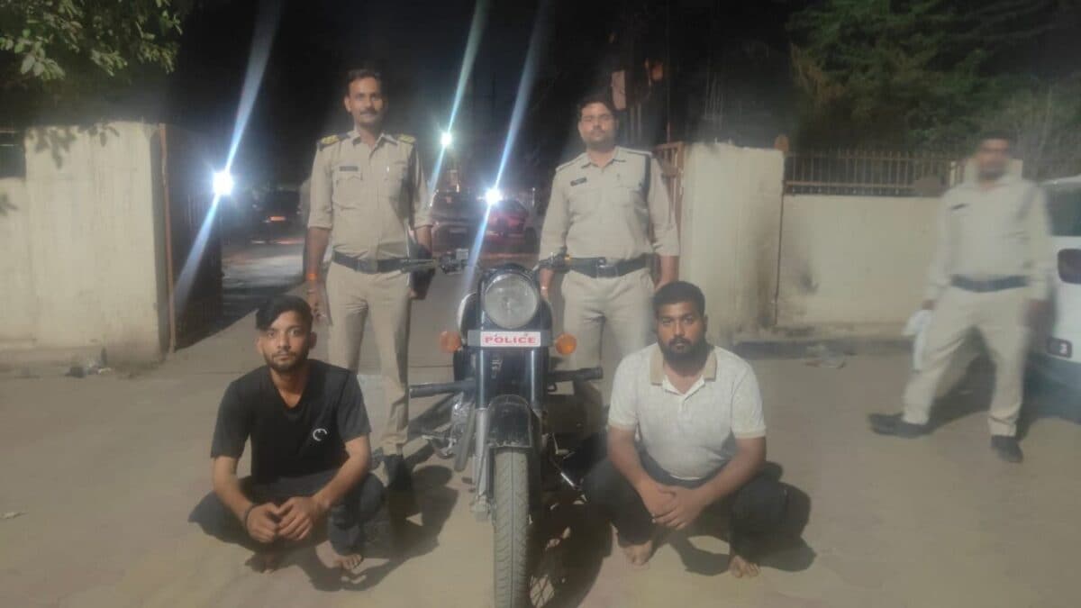 Petrol Pump Worker Set On Fire After Late-Night Argument, Father Burnt Saving Him In MP’s Gwalior