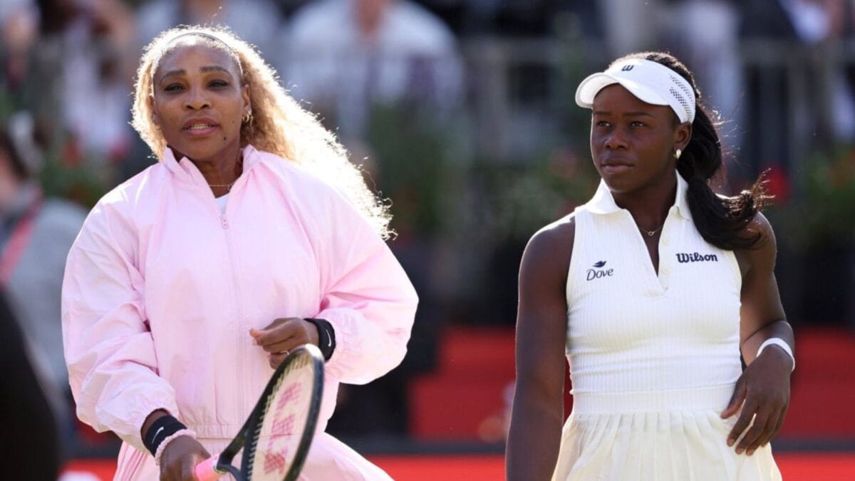 Serena Williams Makes 'Queen's Return' To Regal Ovation | Watch
