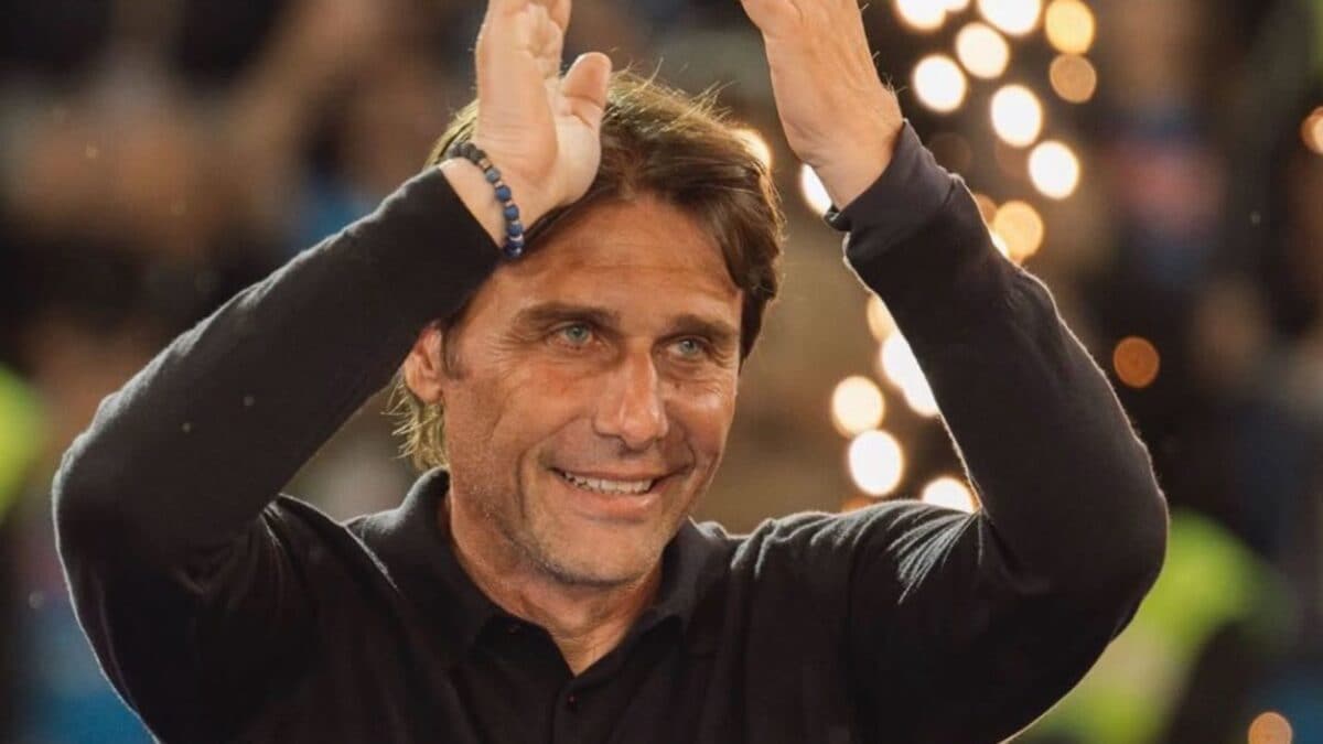 'Strong Emotions, Great Passion'! Antonio Conte Bids Serie A Giants Napoli Farewell