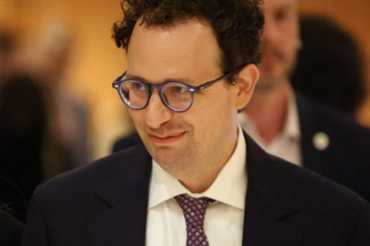 'Worry That Something Will Go Wrong': Anthropic CEO Raises Concerns Over AI