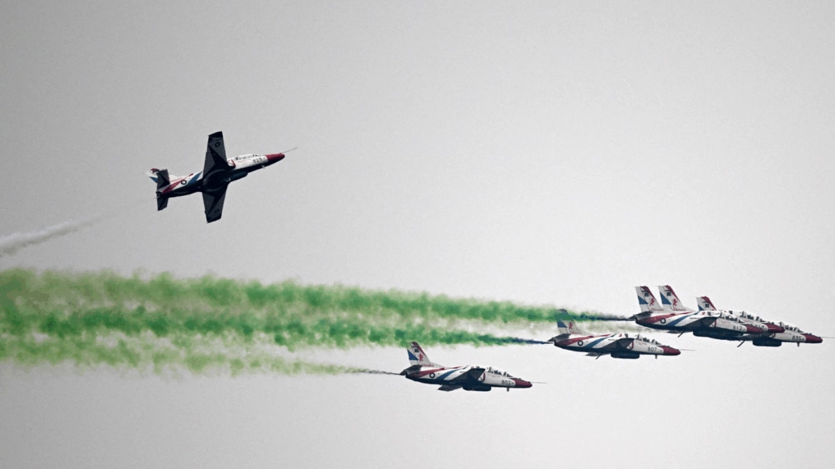 Two Pilots Killed, Three Civilians Injured As Pakistan Air Force Jet Crashes Near Mardan