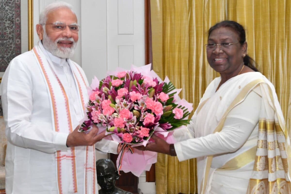 'Inspiring Journey': PM Modi Greets President Murmu On Her 68th Birthday